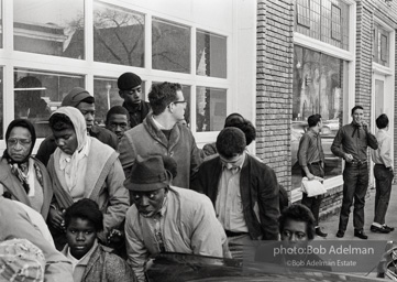 Demonstrators approaching the Courthouse. Selma, 1965.