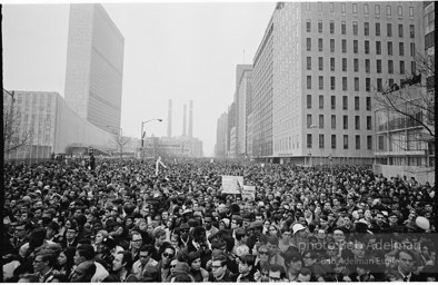 Martin Luther King led anti-Vietnam war protest. NYC, 1967. photo:Bob Adelman©Bob Adelman Estate.