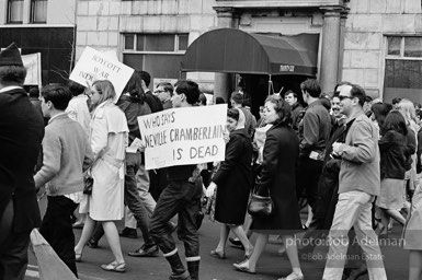 Martin Luther King led anti-Vietnam war protest. NYC, 1967.