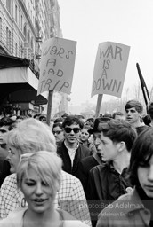 Martin Luther King led anti-Vietnam war protest. NYC, 1967. photo:Bob Adelman©Bob Adelman Estate.