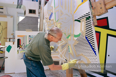 Roy Lichtenstein, Interior with Painting of Bather 1997.-photo©Bob Adelman, artwork ©Estate of Roy Lichtenstein