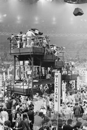 D_C_20-35 001 Democratic Convention. New York City, 1976.photo:Bob Adelman©Bob Adelman Estate