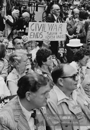 D_C_30-15 001 Democratic Convention. New York City, 1976.photo:Bob Adelman©Bob Adelman Estate