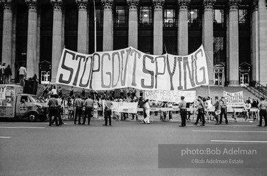 D_C_35-22 001 Democratic Convention. New York City, 1976.photo:Bob Adelman©Bob Adelman Estate