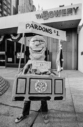 D_C_40-07a 001 Democratic Convention. New York City, 1976.photo:Bob Adelman©Bob Adelman Estate