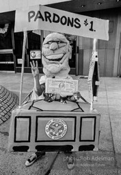 D_C_40-09a 001 Democratic Convention. New York City, 1976.photo:Bob Adelman©Bob Adelman Estate