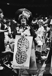 D_C_44-22 001 Democratic Convention. New York City, 1976.photo:Bob Adelman©Bob Adelman Estate