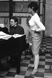 Dionne Warwick at rehearsal for her performance at the Washington Coliseum..1966. photo:Bob Adelman©Bob Adelman Estate