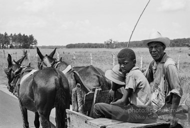 Josh Evans with his nephew, Dale. Monroeville Highway, 1965. photo:©Bob Adelman, from the book DOWN HOME by Bob Adelman and Susan Hall.