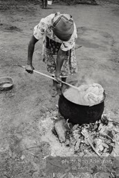 Mrs. Maggie Lee Pettway. Camden, 1966. photo:©Bob Adelman, from the book DOWN HOME by Bob Adelman and Susan Hall.