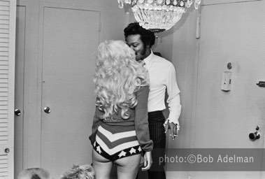 Silky kisses Sandy at his apartment. New York City, 1970. photo:©Bob Adelman. From the book Gentleman of Leisure by Susan Hall and Bob Adelman.