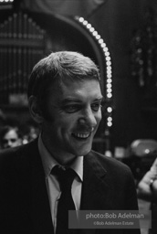 Donald Sutherland on the set during filming of the 1971 movie KLUTE.