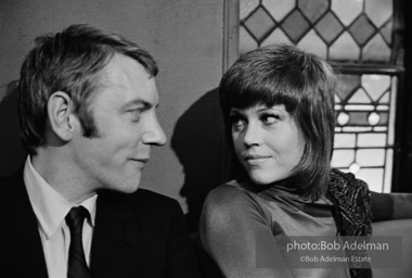 Donald Sutherland and Jane Fonda on the set during filming of the 1971 movie KLUTE.