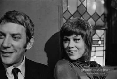 Donald Sutherland and Jane Fonda on the set during filming of the 1971 movie KLUTE.