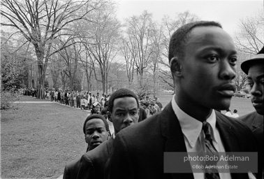 Mourners wating to view the open casket of Martin Luther King. Atlanta, GA, 1968