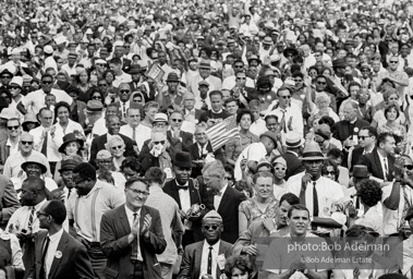 King speaks to arrising cresendo of applause. Washington, D.C. 1963