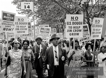 Marchers from Newark, NJ who came to the demonstration by bus approach the Lincoln Memorial. Washington, D.C.  August 28, 1963.