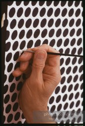 Perfect and Imperfect Paintings-Roy Lichtenstein. New York City, 1987. photo©Bob Adelman Estate, artworks ©Estate of Roy Lichtenstein.