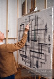 Roy Lichtenstein, Plus and Minus Paintings, 1988. photo©Bob Adelman Estate, artworks ©Estate of Roy Lichtenstein. Roy Lichtenstein, Plus and Minus Paintings, 1988. photo©Bob Adelman Estate, artworks ©Estate of Roy Lichtenstein.