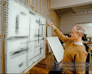 Roy Lichtenstein, Plus and Minus Paintings, 1988. photo©Bob Adelman Estate, artworks ©Estate of Roy Lichtenstein. Roy Lichtenstein, Plus and Minus Paintings, 1988. photo©Bob Adelman Estate, artworks ©Estate of Roy Lichtenstein.