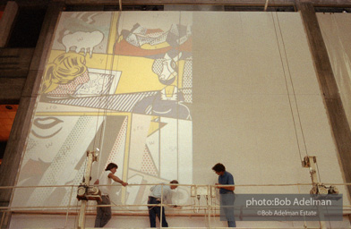 Roy Lichtenstein. Tel Aviv Mural, 1989. - photo©Bob Adelman Estate/Artwork ©Estate of Roy Lichtenstein.