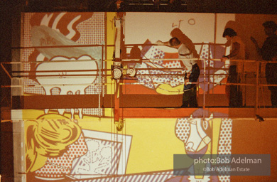 Roy Lichtenstein. Tel Aviv Mural, 1989. - photo©Bob Adelman Estate/Artwork ©Estate of Roy Lichtenstein.