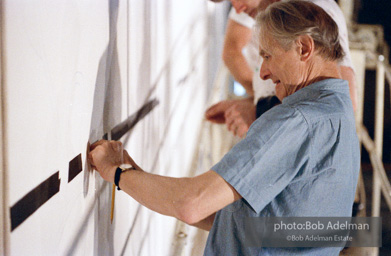 Roy Lichtenstein. Tel Aviv Mural, 1989. - photo©Bob Adelman Estate/Artwork ©Estate of Roy Lichtenstein.