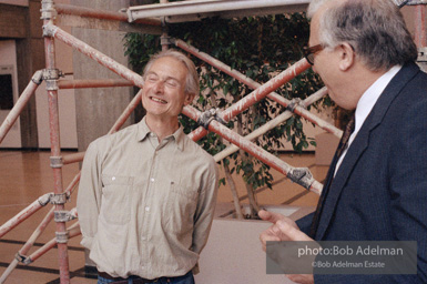 Roy Lichtenstein. Tel Aviv Mural, 1989. - photo©Bob Adelman Estate/Artwork ©Estate of Roy Lichtenstein.