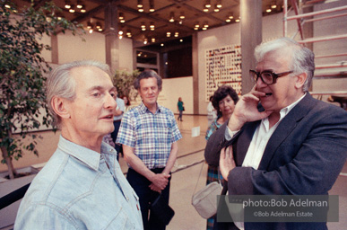 Roy Lichtenstein. Tel Aviv Mural, 1989. - photo©Bob Adelman Estate/Artwork ©Estate of Roy Lichtenstein.