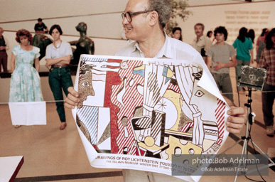 Roy Lichtenstein. Tel Aviv Mural, 1989. - photo©Bob Adelman Estate/Artwork ©Estate of Roy Lichtenstein.