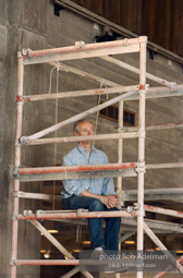 Roy Lichtenstein. Tel Aviv Mural, 1989. - photo©Bob Adelman Estate/Artwork ©Estate of Roy Lichtenstein.