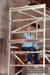 Roy Lichtenstein. Tel Aviv Mural, 1989. - photo©Bob Adelman Estate/Artwork ©Estate of Roy Lichtenstein.