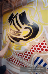 Roy Lichtenstein. Tel Aviv Mural, 1989. - photo©Bob Adelman Estate/Artwork ©Estate of Roy Lichtenstein.