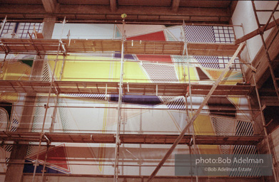 Roy Lichtenstein. Tel Aviv Mural, 1989. - photo©Bob Adelman Estate/Artwork ©Estate of Roy Lichtenstein.