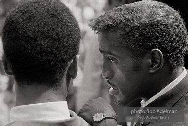 Sammy Davis talks with Harry Belafonte, both are on the steps of the Lincoln Memorial at the culmination of the March on Washington. 1963. Sammy Davis talks with Harry Belafonte, both are on the steps of the Lincoln Memorial at the culmination of the March on Washington. 1963.